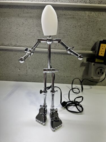 DESART CHROME ROBOT DESK TABLE LAMP STEAMPUNK MAN LIGHT POSEABLE TORINO STYLE  - 第 1/7 張圖片