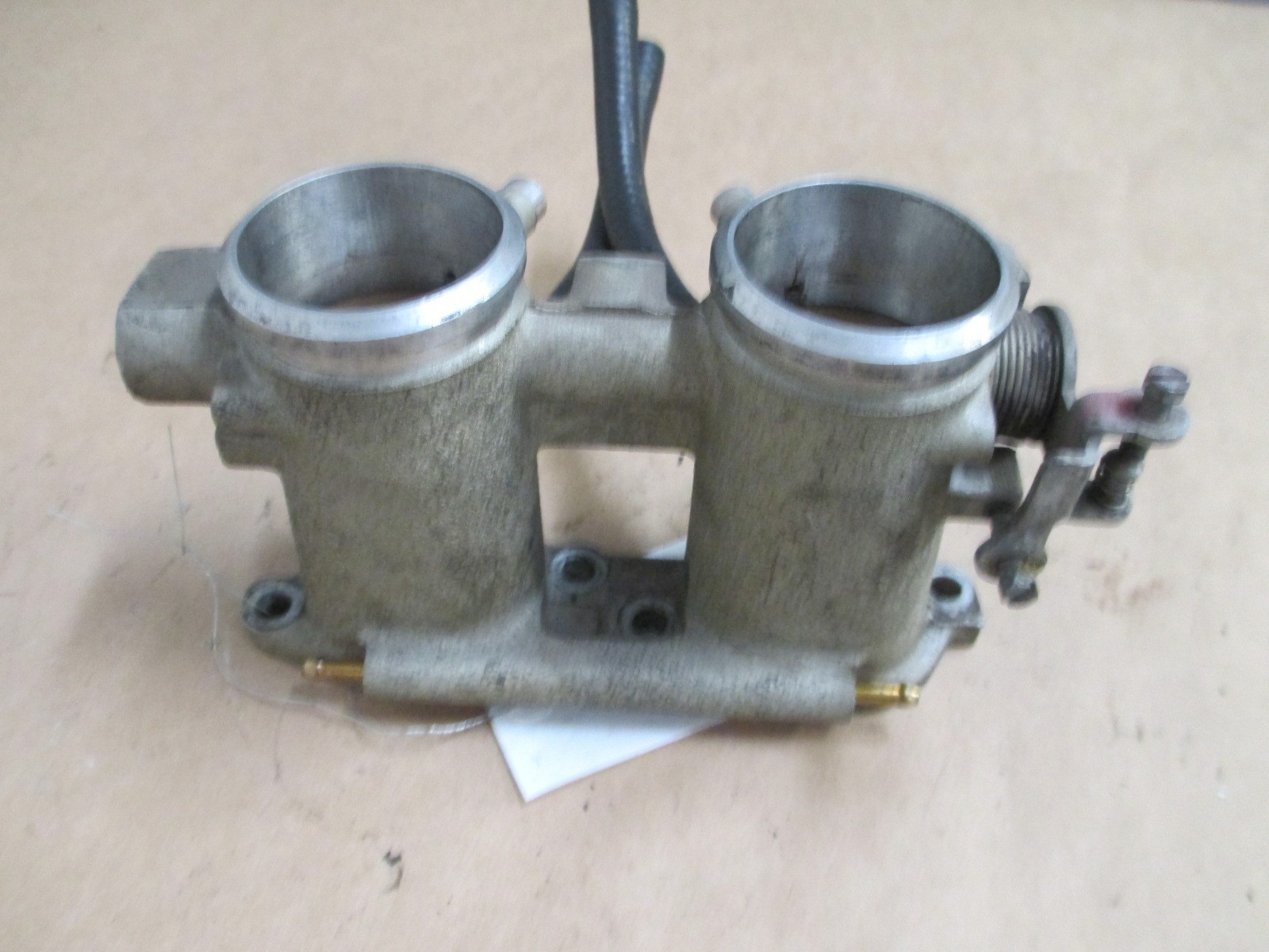 Ferrari 355 (2.7)  - RH Front Throttle Body / Inlet Manifold # 150526