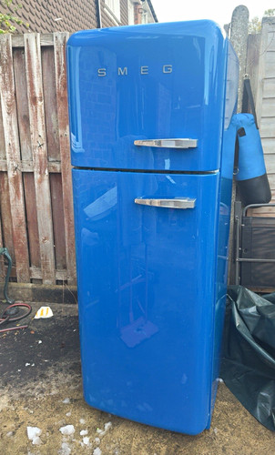 SMEG FAB30LFB 295L Blue Gloss Freestanding Fridge Freezer 2 Door Handle
