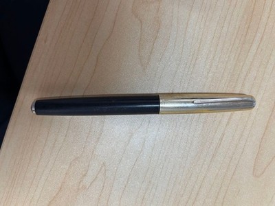 Pilot Fountain Pen 14K Gold Nib Black Cap Vintage Classic Japan