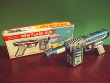 Horikawa SH Japan Tin Battery Space New Flash Gun Tinplate w/ Or. Box