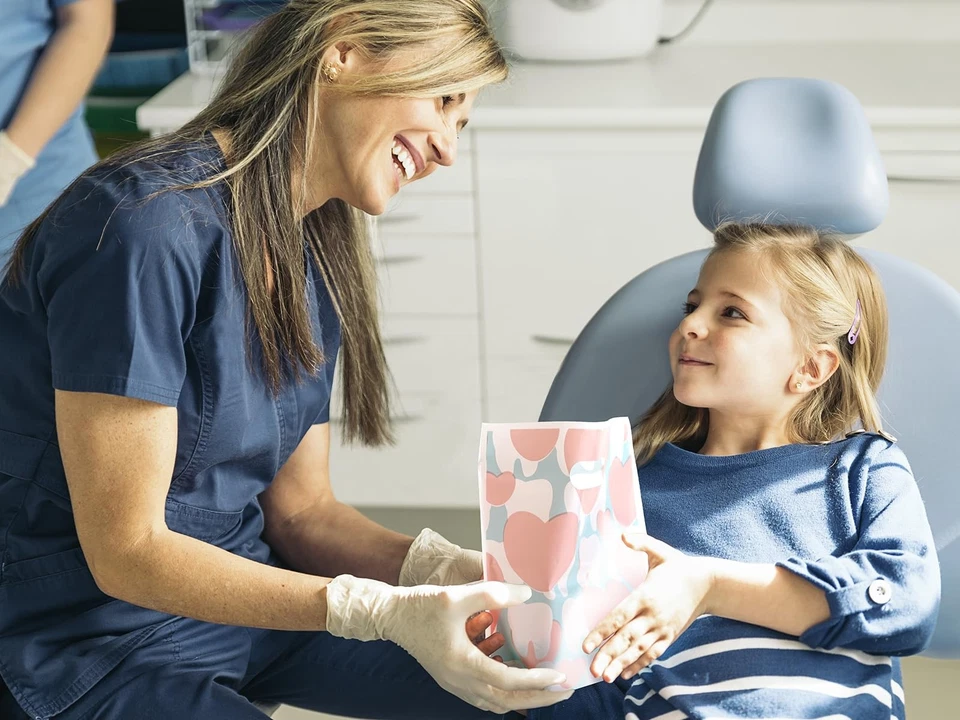 800 Pcs Dental Bags, Tooth Patient Care Dental Bags, 9 x 8 Inches dental good... Foto 4 de 4