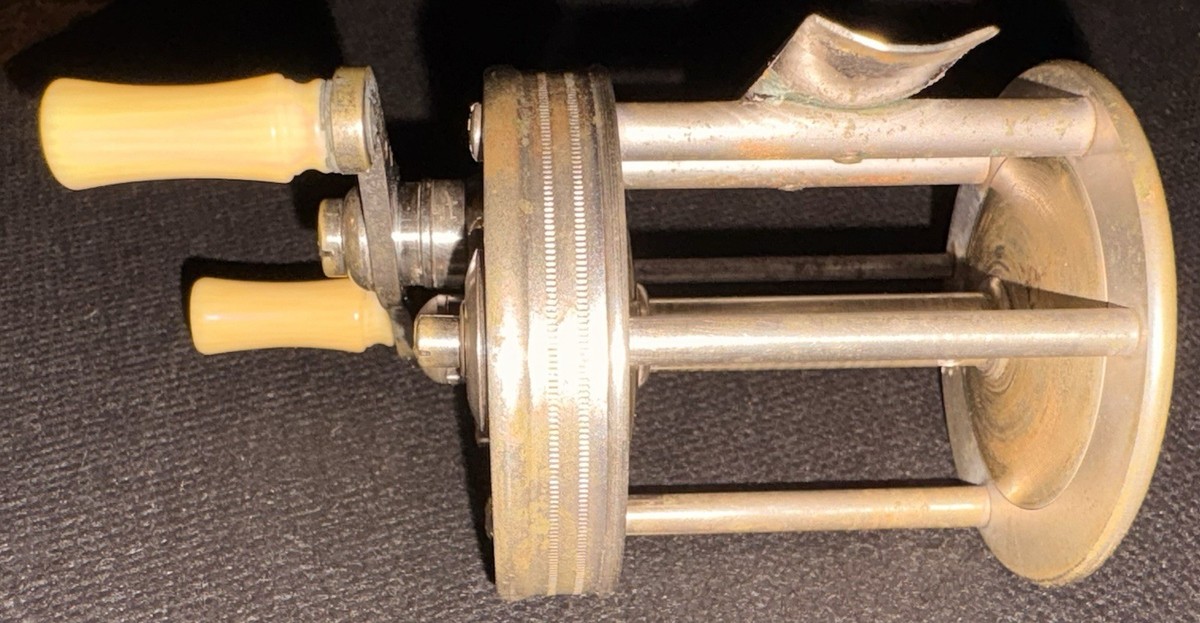 James Heddon & Son's Dowagiac Michigan 3-35 Vintage Fishing Reel W