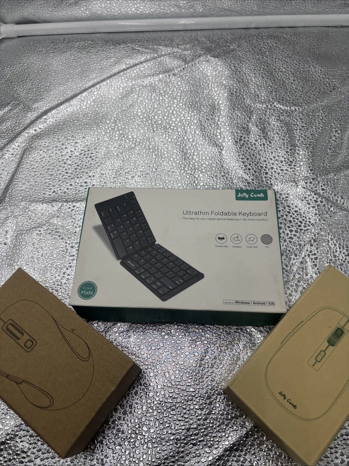 New In Box Jelly Comb Ultra-Thin Wireless Keyboard And Mouse Combo Black - Image 2 of 4