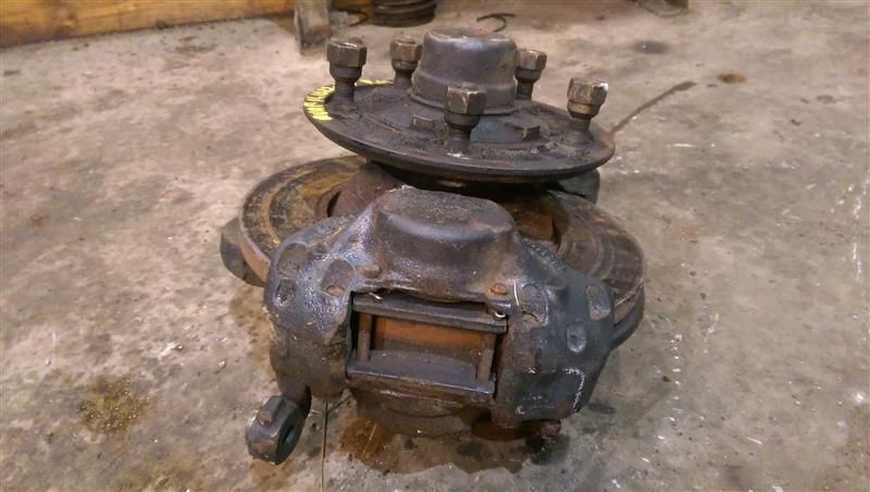 Passenger Front Spindle & Hub for 1970 Rolls Royce