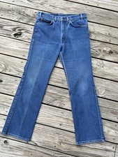 Vintage Levi's 549 Men’s W 33 L 30 Blank Red Tab. Measures 33 X 28. Made In USA