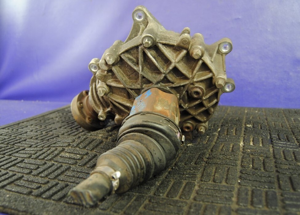 14-19 Maserati Quattroporte S AWD 3.0L Front Differential 06700077220 OEM