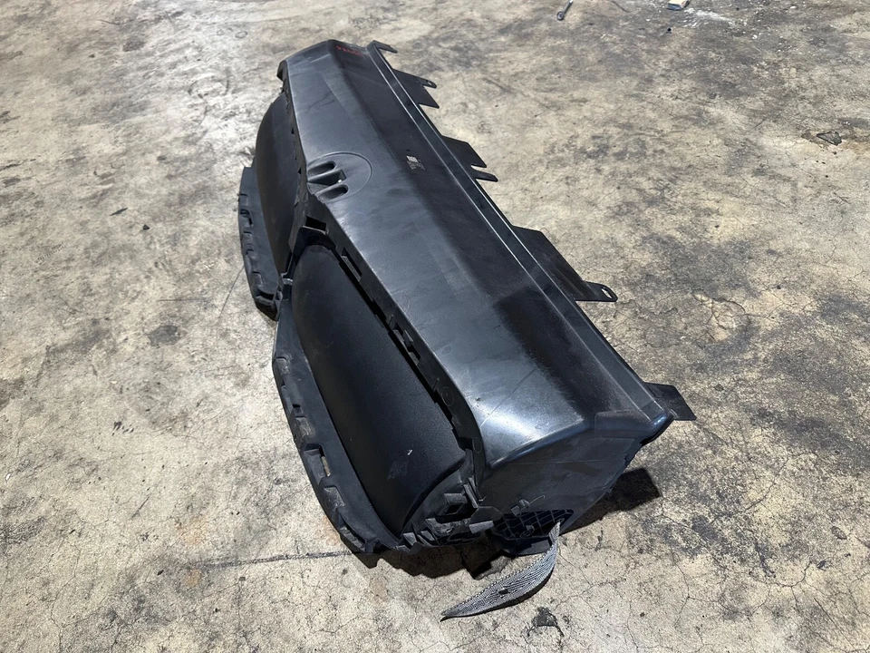 Genuine 2020-2021 BMW 228i M235i xDRIVE GRAN COUPE AIR DUCT W/ AIR FLAP OEM 13K - Image 3 of 4