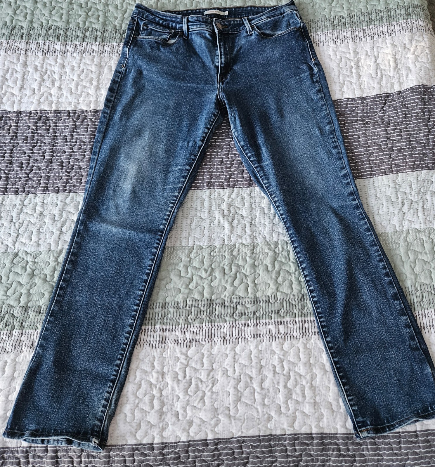 Womens Levis Size 16 Jeans Mid Rise Skinny Stretch