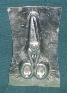 TIN SINGLE SIDED SCISSORS CHOCOLATE OR CANDY  MOLD UNUSUAL SHAPE