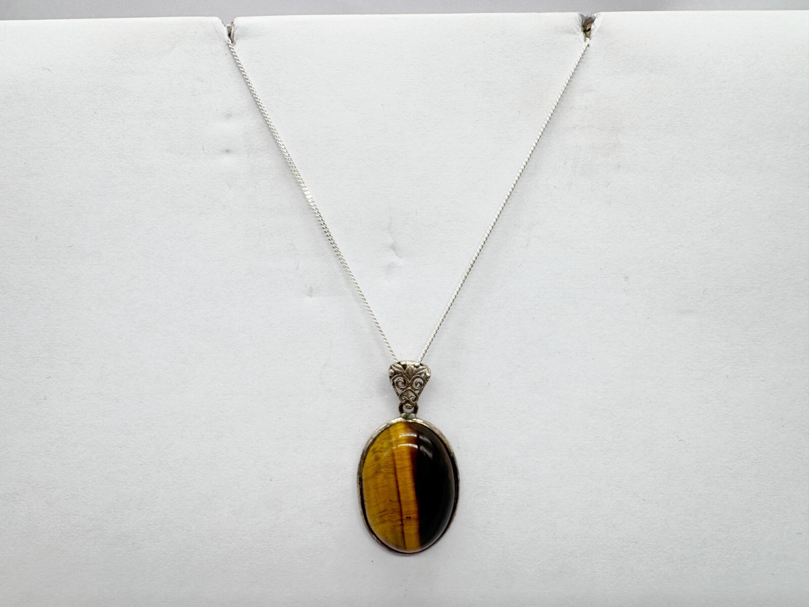 VINTAGE SOLID SILVER TIGERS EYE SOITAIRE PENDANTL… - image 2