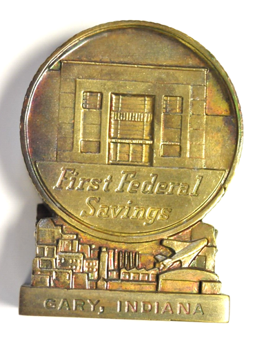 First Federal Savings of Gary, In. coin bank by Banthrico as shown. - 第 1/6 張圖片