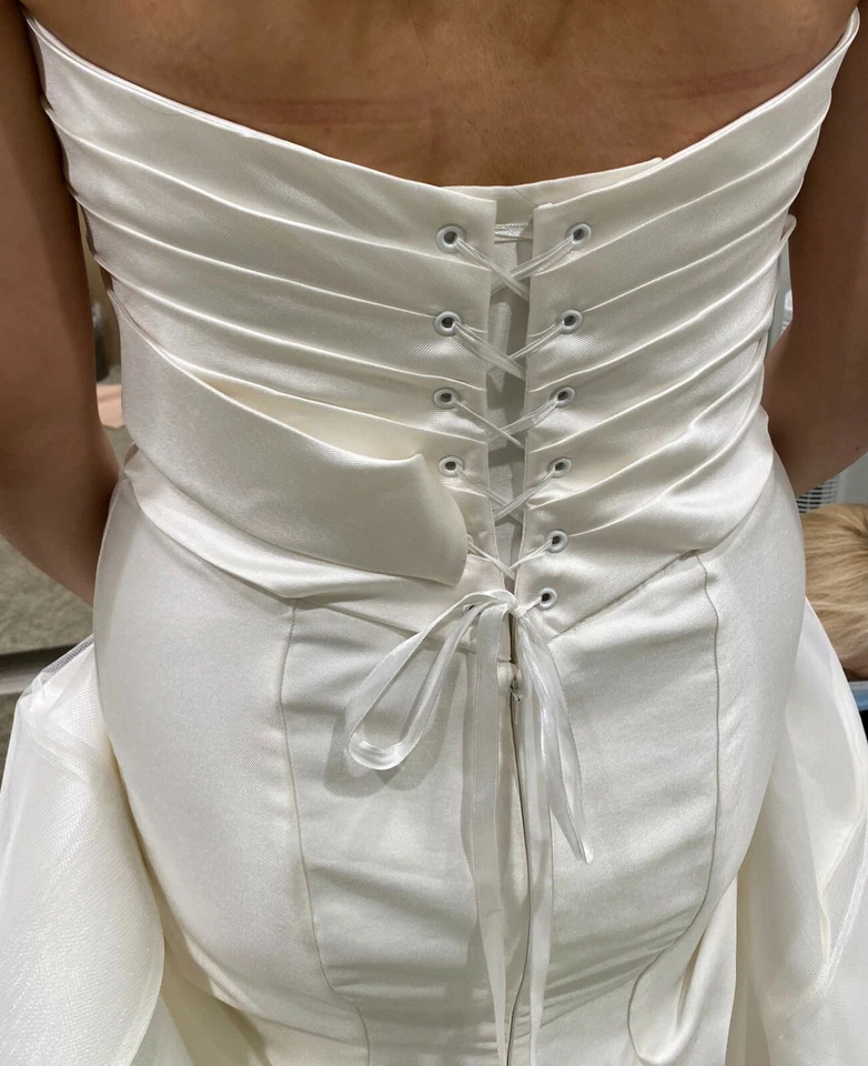 Beautiful Pnina Tornai Strapless Mikado Fit and Flare with Draped Bodice and Bow - Image 3 of 4