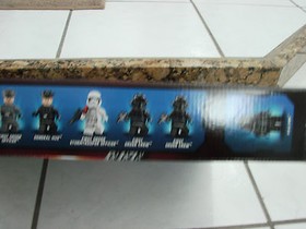 NEW Lego Star Wars 75104 Kylo Ren's Command Shuttle Ship