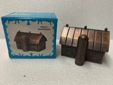 BARN BRONZE DIE CAST METAL COLLECTIBLE PENCIL SHARPENER NEW / BOX