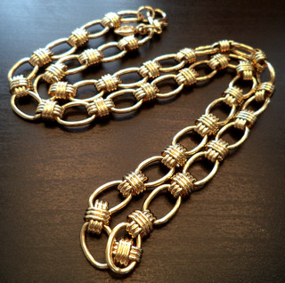 RARE VINTAGE ESTATE SIGNED GIVENCHY GOLD TONE COUTURE 25" NECKLACE! G40157