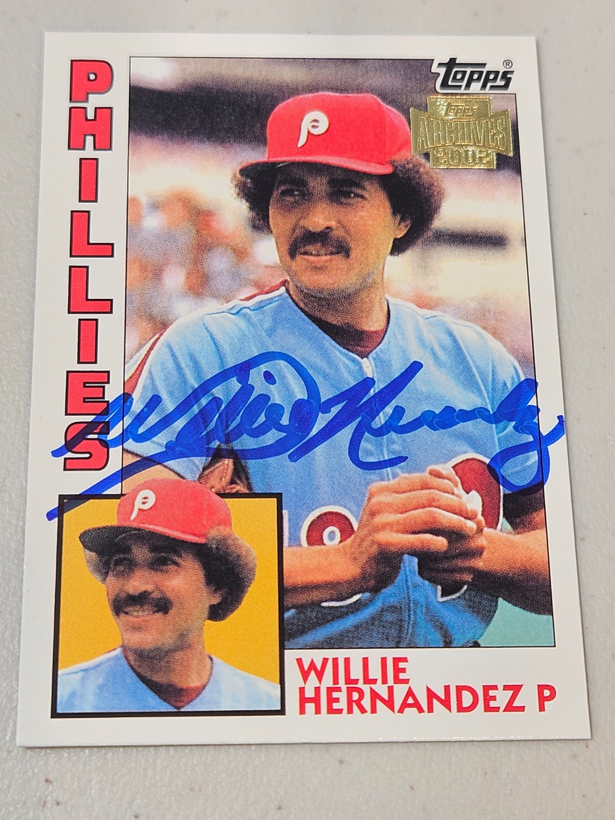 1984 Topps WILLIE HERNANDEZ Phillies In-Person Signed Autographed AUTO