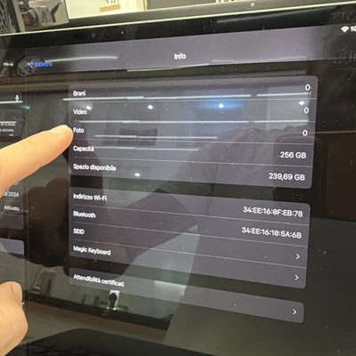 Apple iPad Pro 13-inch (M4) · 256GB · Wi-Fi