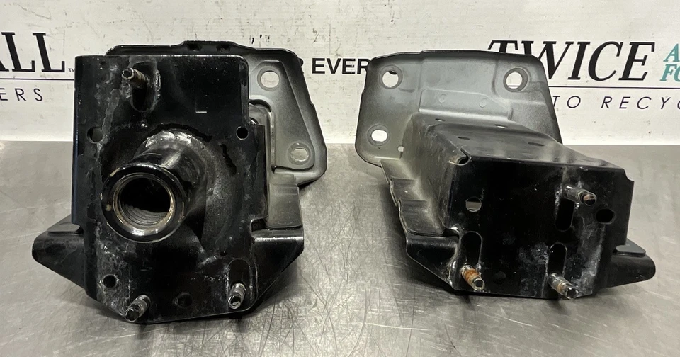 Barra de choque/parachoques izquierda Nissan Leaf 2011-2016 soporte OEM Foto 4 de 4