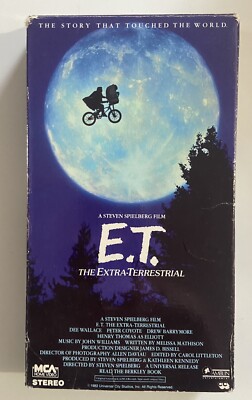 E.T.  M.C.A. Vintage VHS 1980 s Spielberg Classic Film