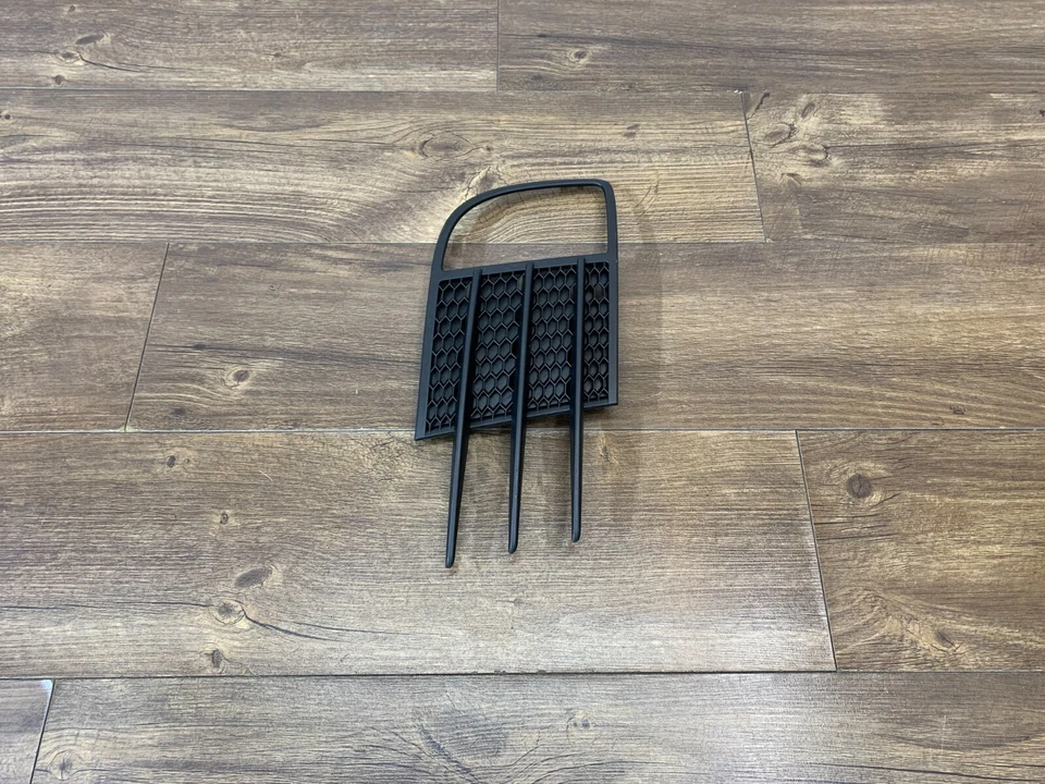 Оригинальная нижняя наружная решетка для правостороннего переднего бампера для VW Volkswagen Golf GTI 2010-2014 годов выпуска - Изображение 3 из 4