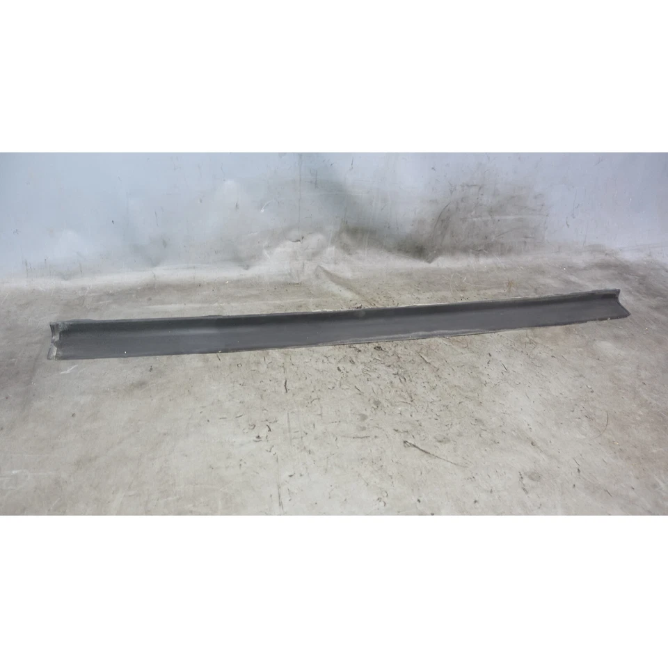 86-89 BMW E30 3-Series доска для дайвинга задний бампер пластиковая центральная верхняя отделка молдинг - Изображение 2 из 4