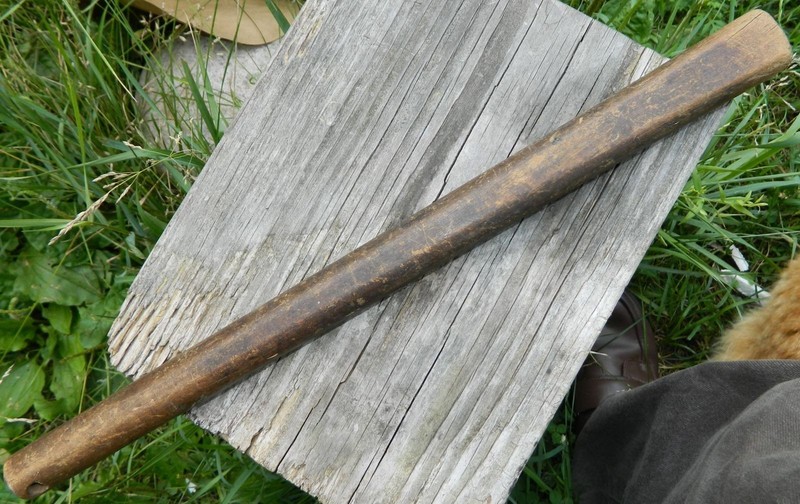 ANTIQUE HARDWOOD TIRE THUMPER 18” BAT CLUB TOOL WRIST LOOP HOLE WAND