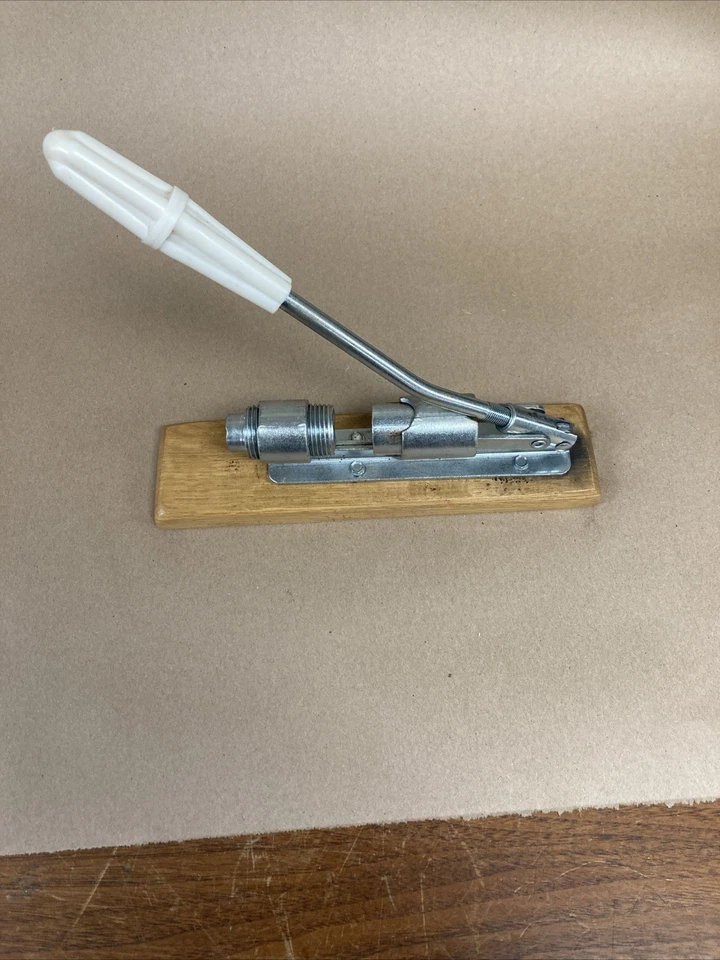 Vintage Rocket Reed’s Nutcracker America’s Finest Model 800 - Image 4 of 4