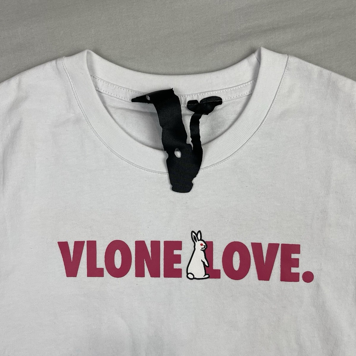 Vlone Shirt Mens Small White Vlone Love Rabbits Copulating Short