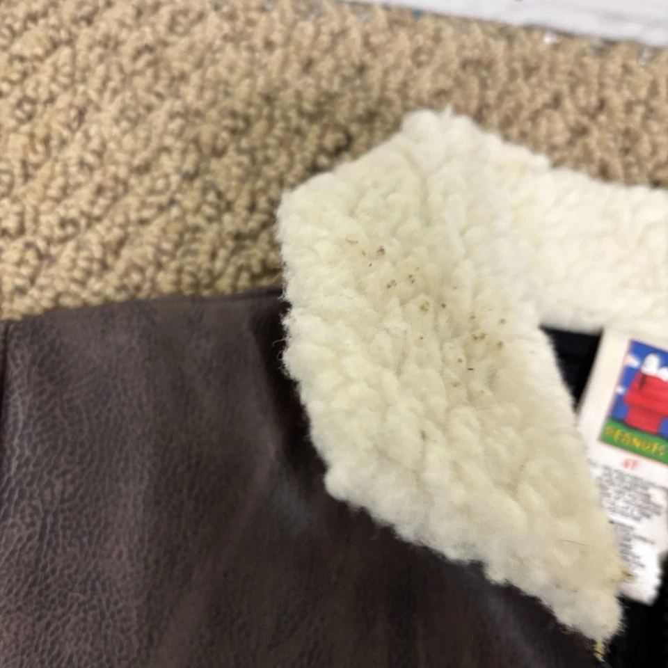 Peanuts Leather Jacket Size 4T Youth Snoopy Charlie Brown - Image 4 of 4