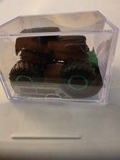 Hot Wheels Monster Jam 2015 Grave Digger Blackout Chase Piece 1/64