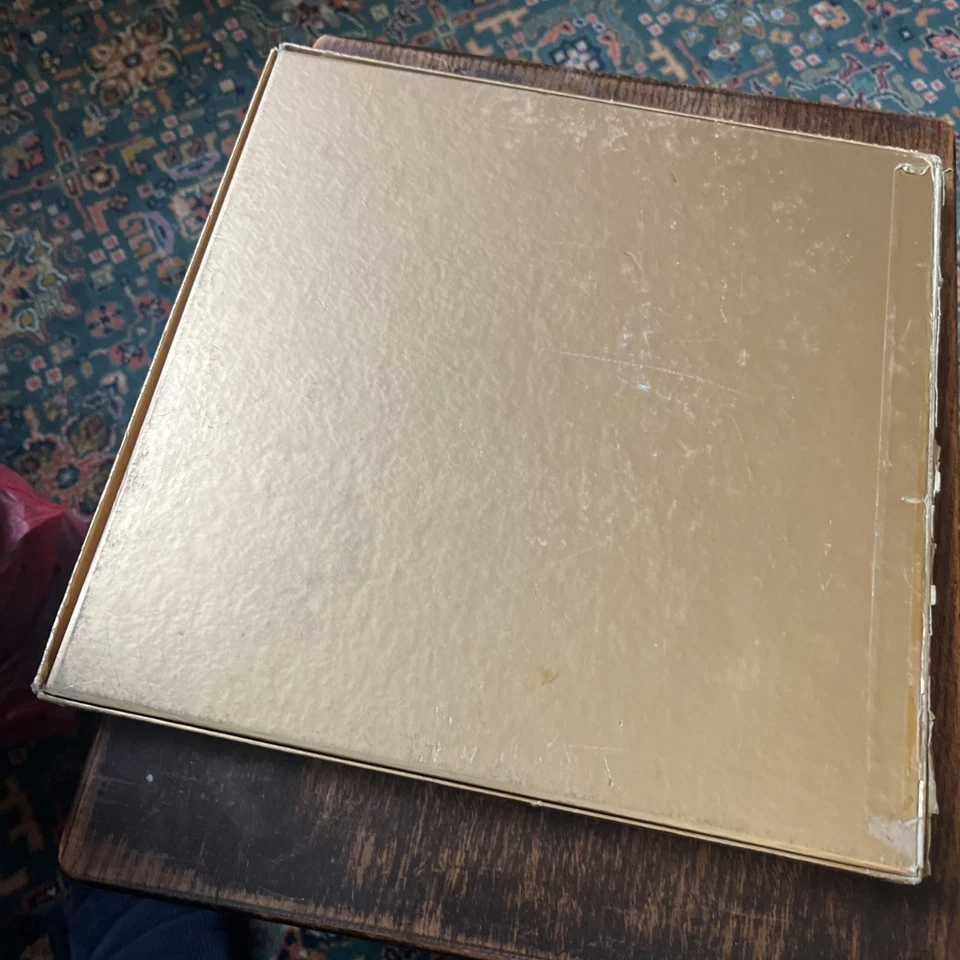 CHRISTMAS PACK. A Merry Christmas With World Famous Artists 4LP Box Set 1967 RD - Image 3 of 4