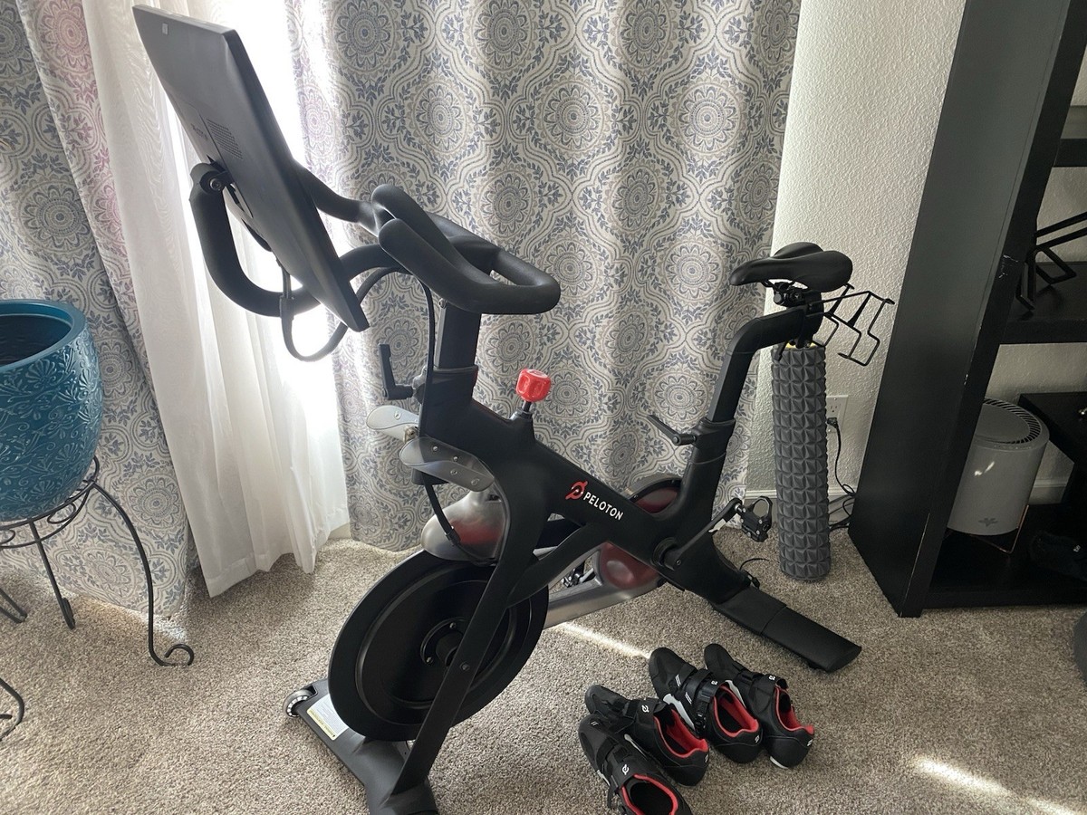 Fitness Peloton Retail Price Peloton PL01 Indoor Stationary