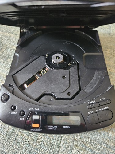 Fisher Opti Trac II PCD-60 Lettore CD Discman *Testato* Funzionante - Foto 4 di 6