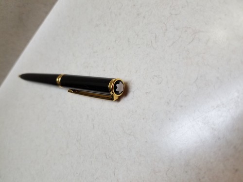 montblanc noblesse oblige black ball point pen gold trim and box