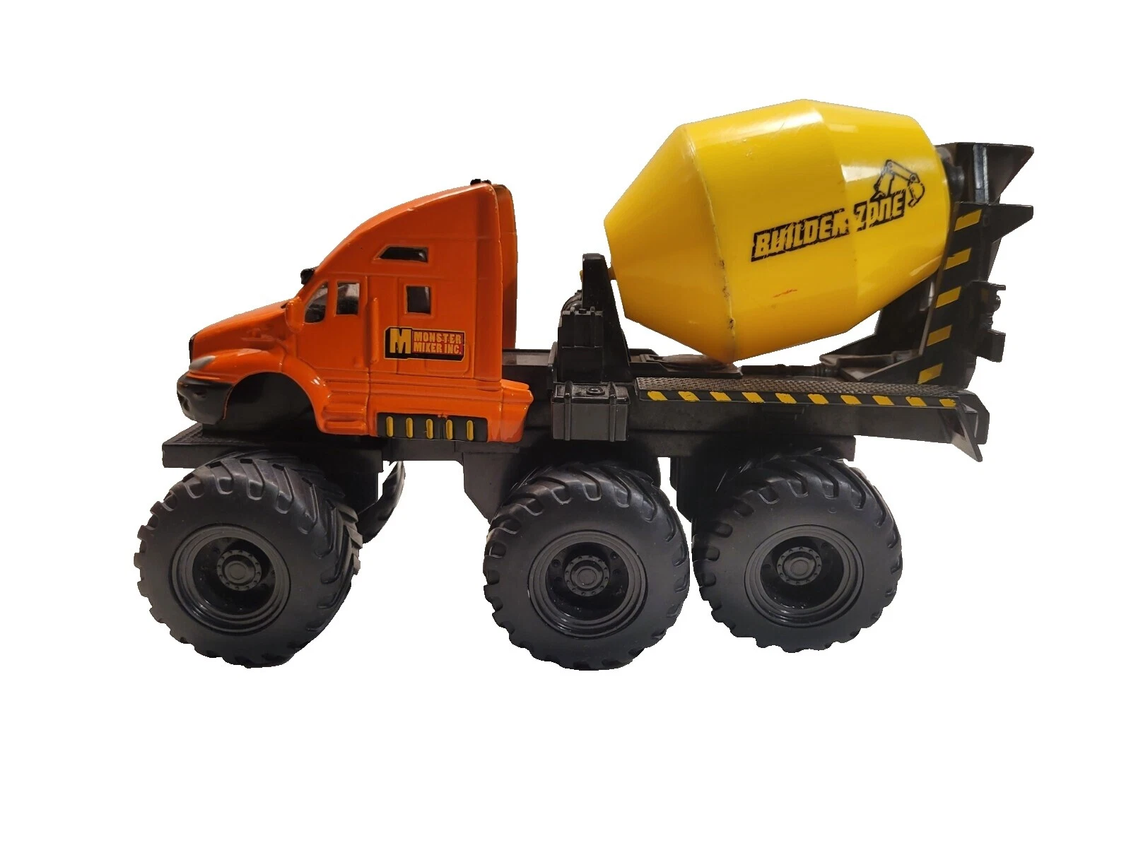 Maisto Contemporary Manufacture Diecast Monster Trucks