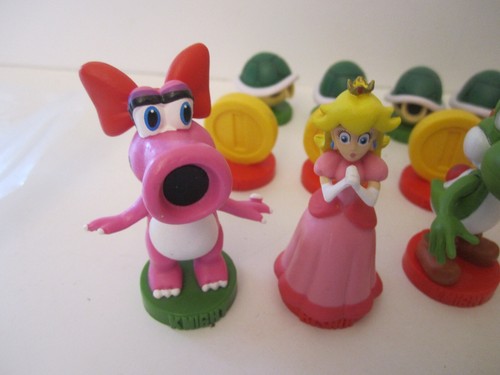 Nintendo Super Mario Bros 20 pezzi di ricambio per scacchi cake topper - Foto 4 di 6