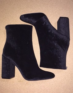 external metatarsal guard