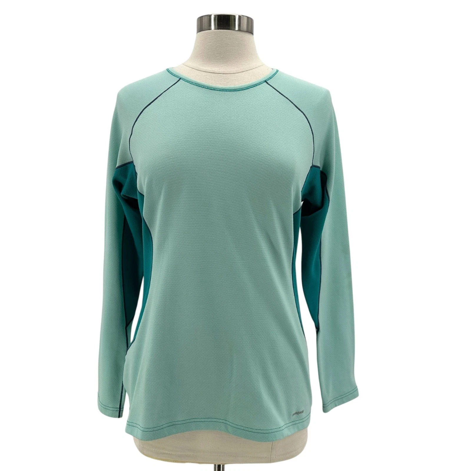 Patagonia Womens Medium Top Capilene 3 Midweight Polartec Aqua Blue Base Layer