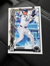 Shohei Ohtani 2025 Topps Holiday Image Variation H200