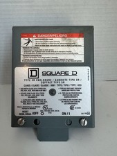 SQUARE D TYPE 3R ENCLOSURE 9991  TYPE / KE3 W/3 pole Switch