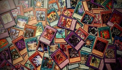 Yugioh 100+ Cards Bulk Lot Unsearched Mixed Sets Rarities Holographics Foils