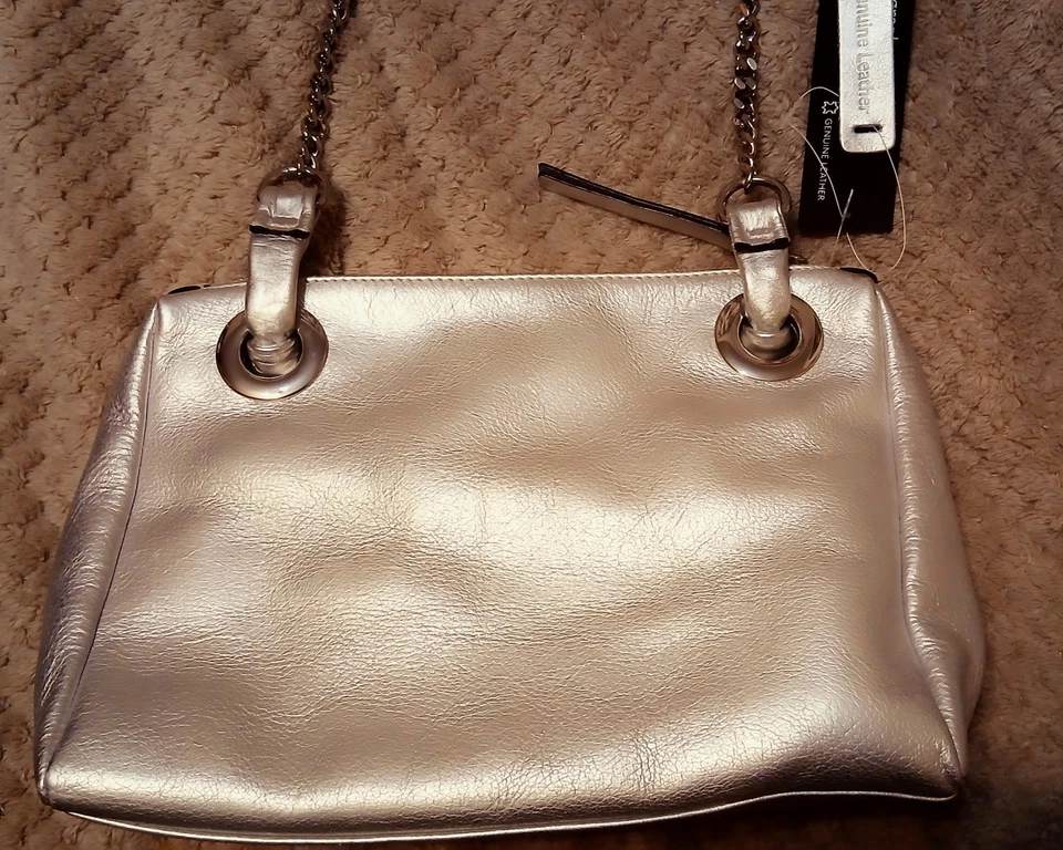 M&S Autograph Genuine Leather Silver Bag with Silver Chain - Image 3 of 4