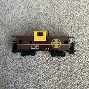 HO Scale ATSF Caboose