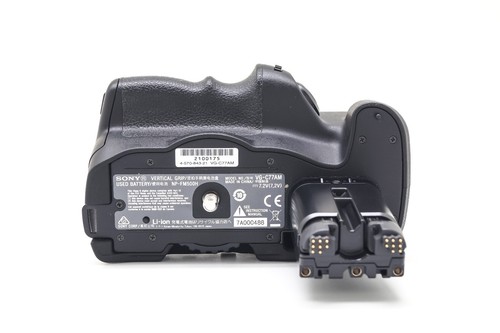 Sony Original VG-C77AM Vertical Battery Grip for Sony A77 Digital Camera Body - Picture 10 of 21