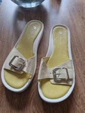 BNWOT Tu Flip Flops, Sliders.  Size 8. Light Green, Silver Buckle. Chunky Sole