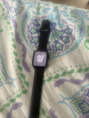 Vendo Mi Apol Watch Modelo SE 44mm - Picture 2 of 2