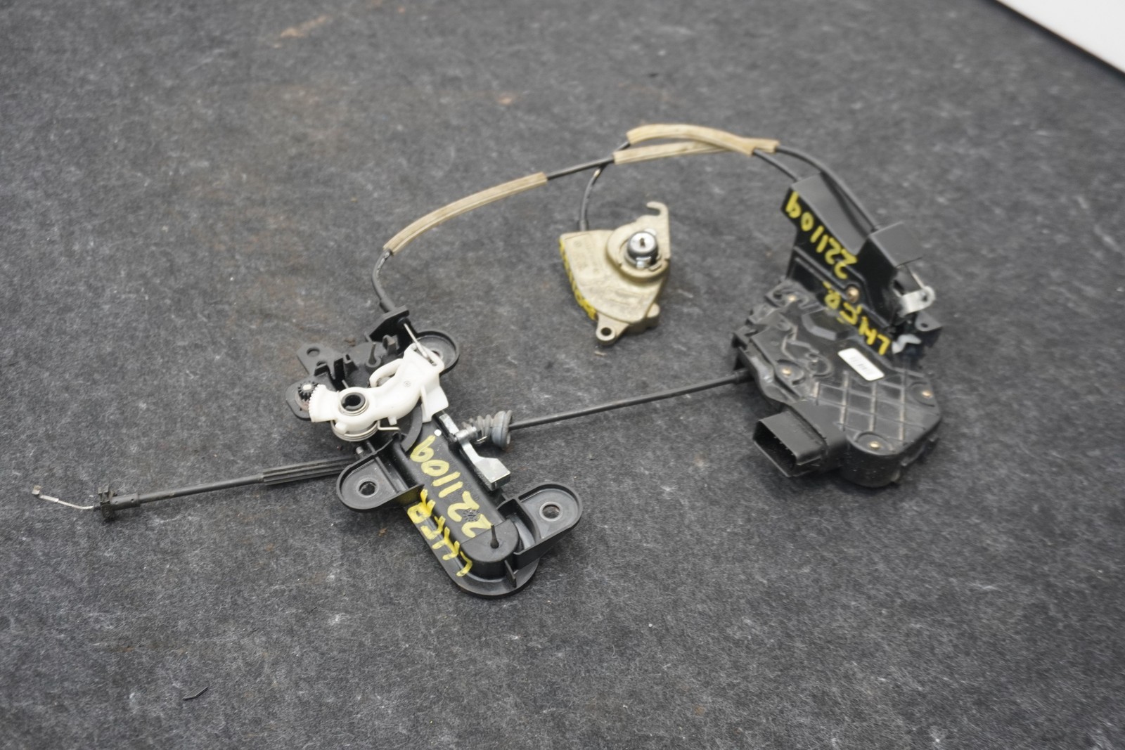 Front Left Door Handle Latch Actuator 7G43-226A28-A Aston Martin Vantage 06-16