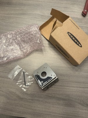 Banner SMB46A Adjustable Sensor Mounting Bracket Assembly 52518 New Box