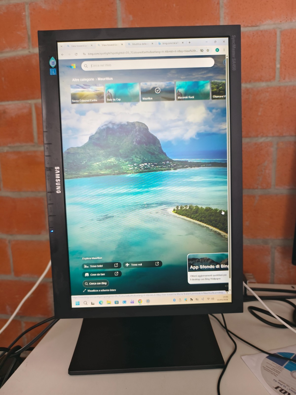 Samsung SyncMaster SA450 Monitor   LCD LED 19 Pollici 1440x900 VGA DVI Pivot